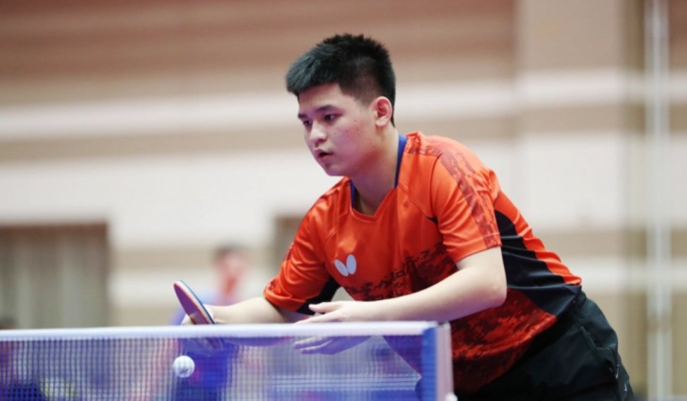 不得不向他 不得不向他